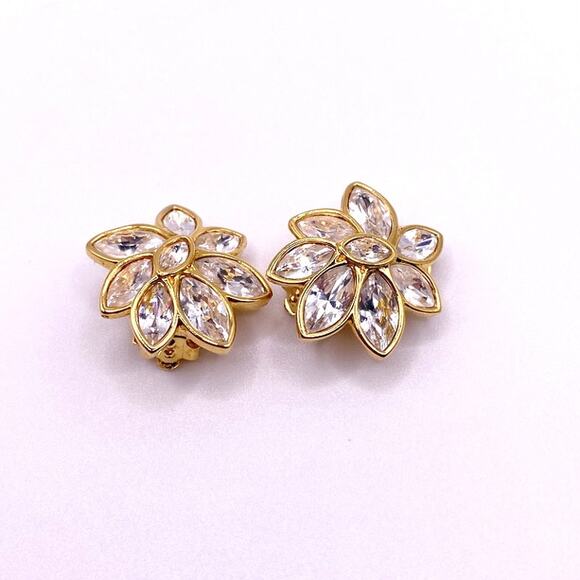 Swarovski Vintage Clip On Earrings Dazzling Crystals and Gold Tone - Picture 3 of 8